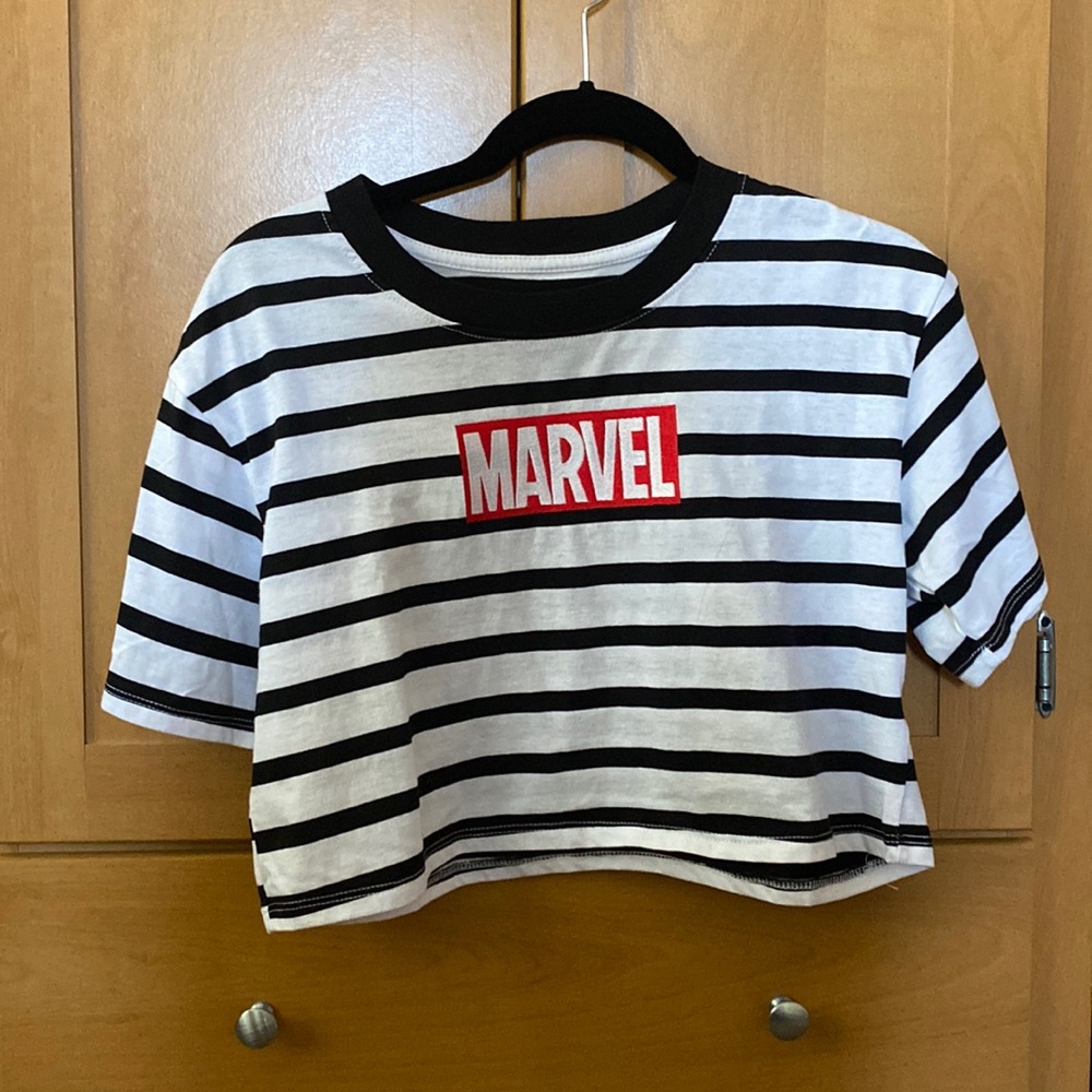 Cropped t-shirt